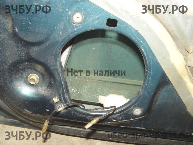 Honda CR-V 1 Стекло двери передней правой