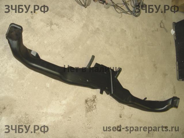 Ford Escape 1 Воздуховод