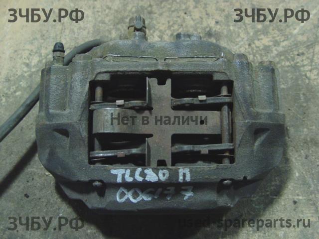 Toyota Land Cruiser 80 Суппорт передний правый (в сборе со скобой)