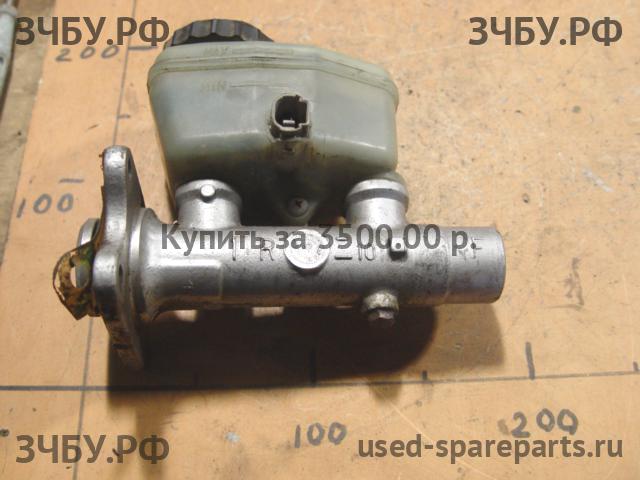 Toyota Land Cruiser 80 Цилиндр тормозной главный