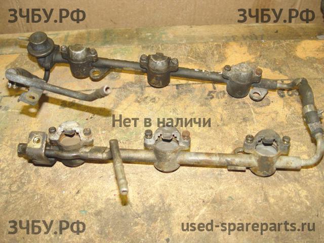 Nissan Terrano 1 /Pathfinder 1 (WD21) Рейка топливная (рампа)