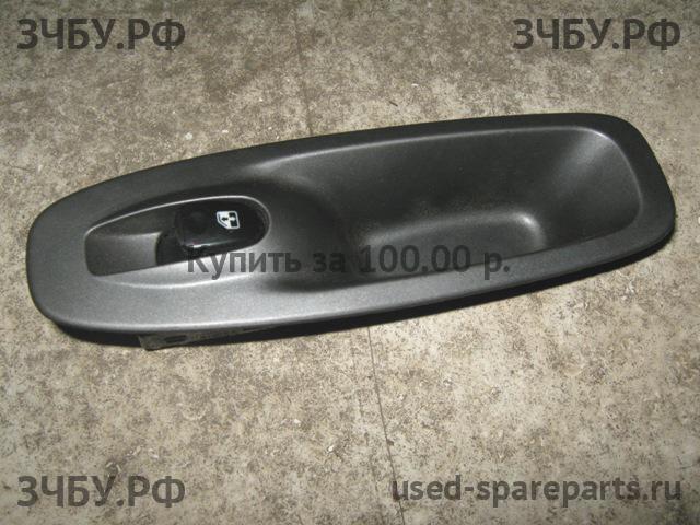 Hyundai Accent 2 Кнопка стеклоподъемника