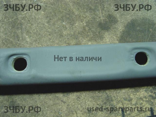 Toyota Land Cruiser 100 Накладка