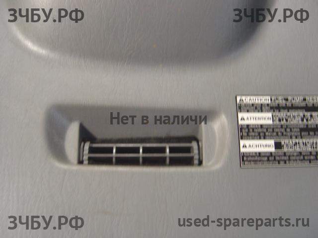 Toyota Land Cruiser 100 Накладка