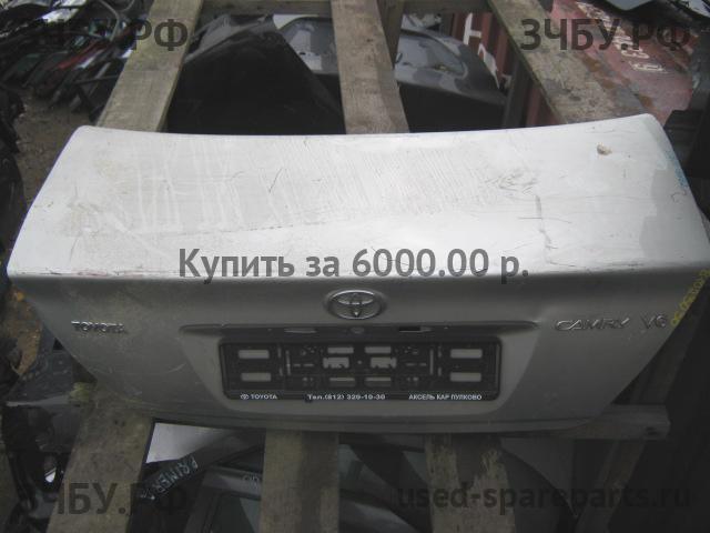 Toyota Camry 5 (V30) Крышка багажника