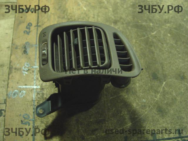 Toyota Land Cruiser 100 Дефлектор воздушный