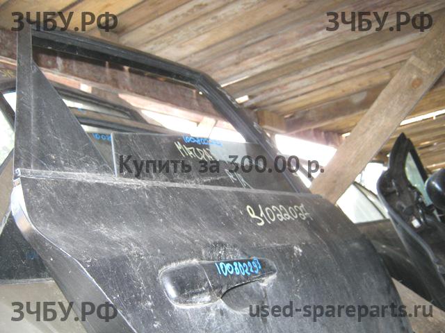 Mazda 3 [BK] Стекло двери задней правой
