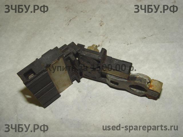 Mitsubishi Pajero/Montero 2 Клемма аккумулятора (+)