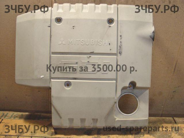 Mitsubishi Pajero Pinin (H60) Кожух двигателя (накладка, крышка на двигатель)