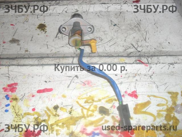 KIA Sportage 1 Замок багажника