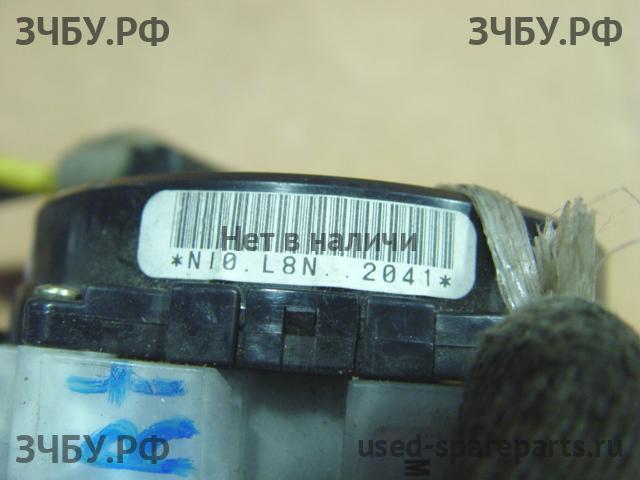 Mitsubishi Pajero/Montero Sport 1 (K9) Переключатель подрулевой в сборе (c лентой SRS)