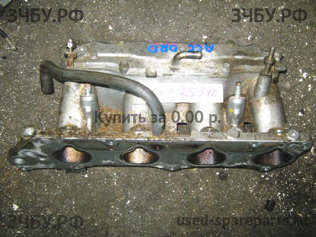 Honda Accord 4 Коллектор впускной