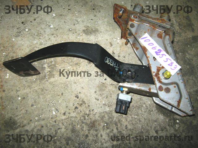 Mazda 929 [HC] Педаль тормоза