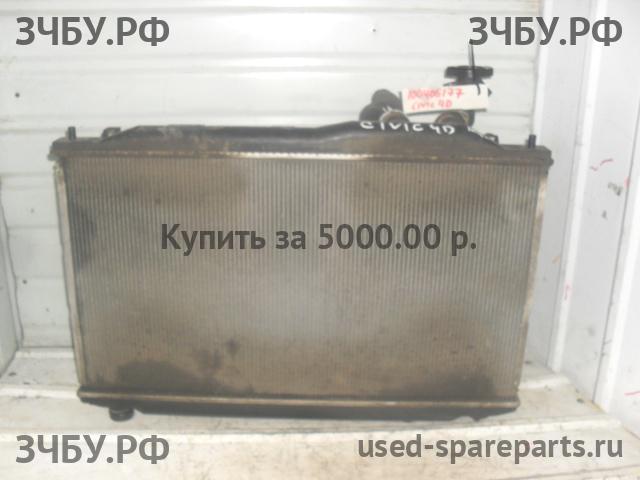 Honda Civic 8 (5D) Радиатор основной (охлаждение ДВС)