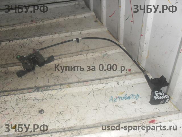 Honda Civic 8 (5D) Замок спинки сиденья