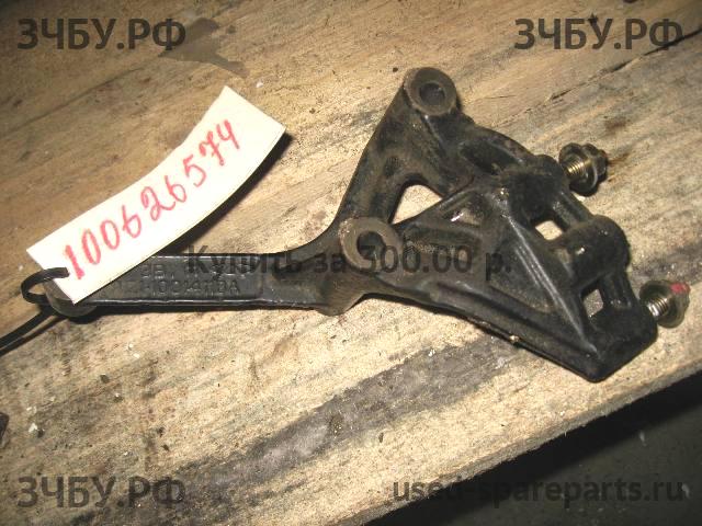 Chery Fora (A21) Кронштейн крепления ДВС