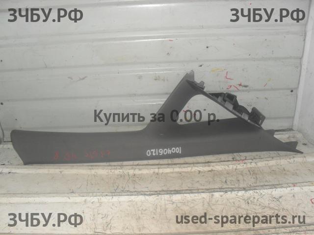 Honda Civic 8 (4D) Пластик салона