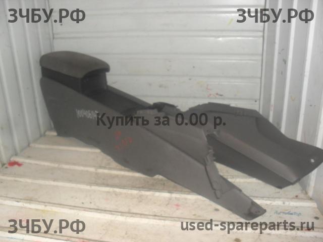 Honda Civic 8 (4D) Консоль между сиденьями (Подлокотник)