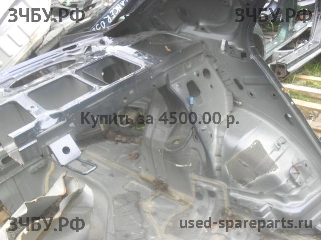Toyota Corolla (E14 - E15) Крыло заднее левое