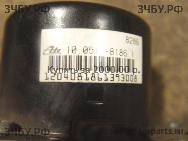 Jeep Grand Cherokee 2 Блок ABS (насос)