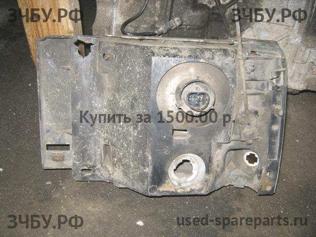 Ford Explorer 1 Фара правая