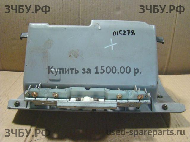 Mitsubishi Pajero/Montero Sport 1 (K9) Бардачок