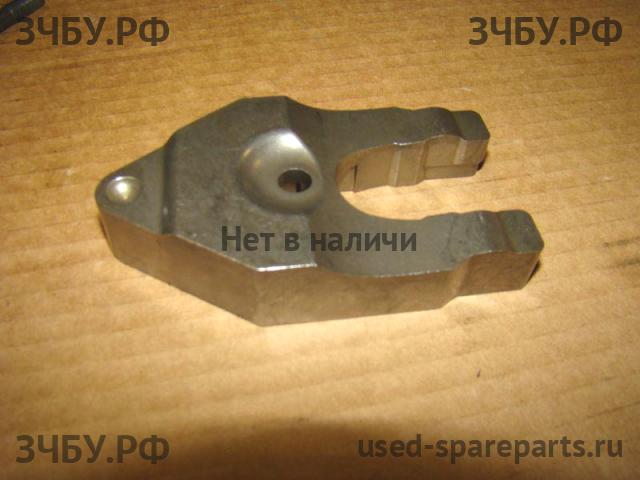 Nissan Pathfinder 2 (R51) Болт