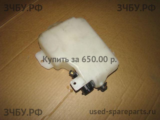 Mitsubishi Pajero/Montero 3 Бачок омывателя заднего стекла