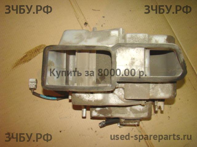 Mitsubishi Pajero/Montero 3 Корпус отопителя (корпус печки)