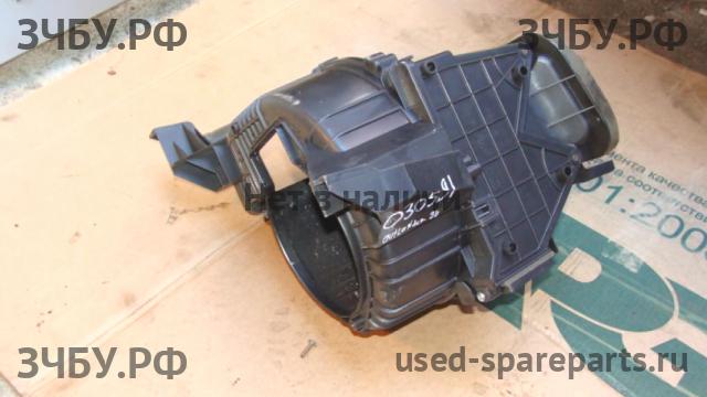 Mitsubishi Outlander 1 (CU) Корпус отопителя (корпус печки)