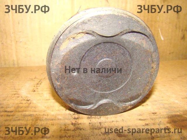 Toyota RAV 4 (2) Поршень с шатуном