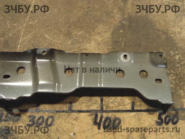 Toyota Land Cruiser 100 Кронштейн