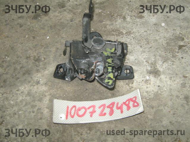 Hyundai Santa Fe 1 (SM) Замок капота