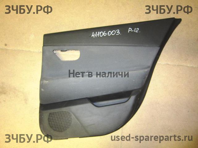 Nissan Primera P12 Обшивка двери задней правой