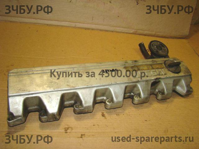 Nissan Patrol (Y60) Крышка головки блока (клапанная)