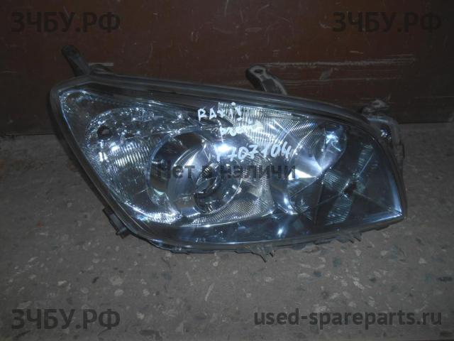 Toyota RAV 4 (3) Фара правая