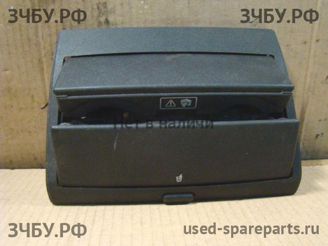 Land Rover Freelander 1 Подстаканник