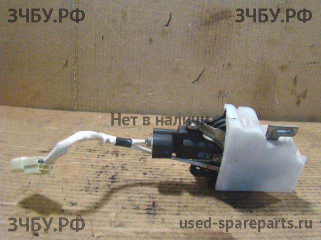 Lexus RX (2) 300/330/350/400h Замок багажника