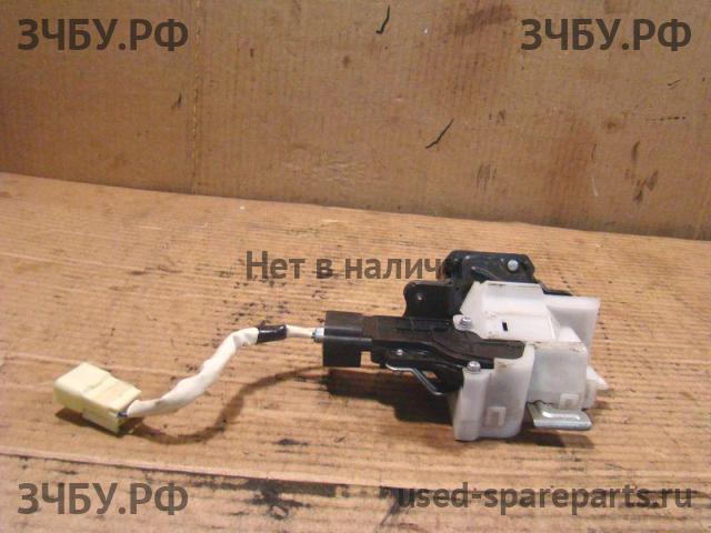 Lexus RX (2) 300/330/350/400h Замок багажника