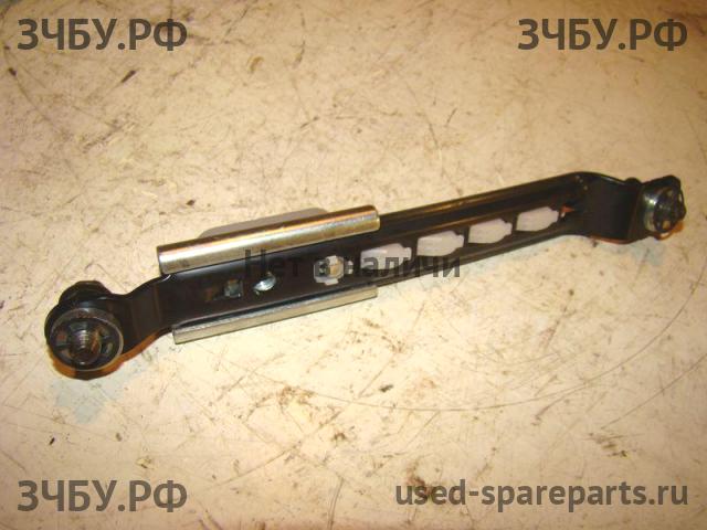 Nissan Pathfinder 2 (R51) Кронштейн