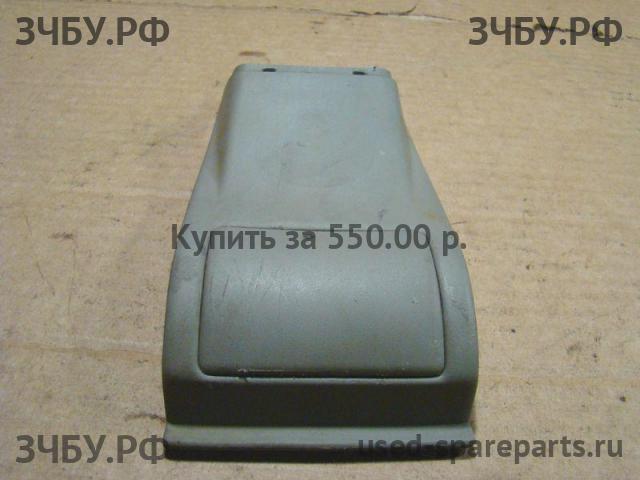 Nissan Terrano 2 (R20) Консоль между сиденьями (Подлокотник)