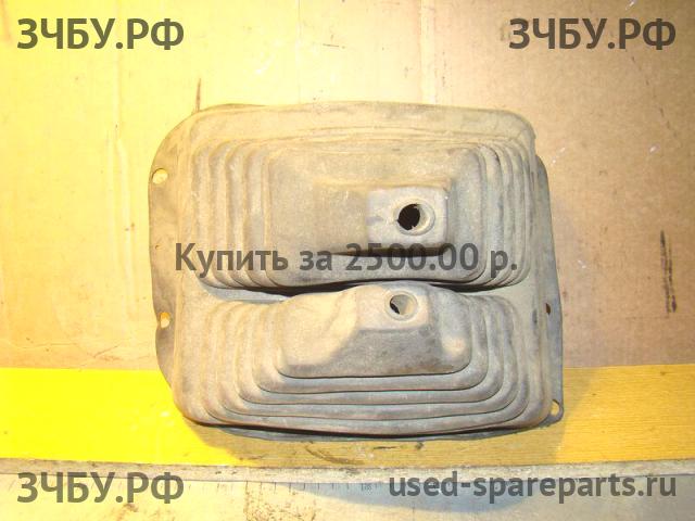 Nissan Patrol (Y60) Кожух рулевой колонки
