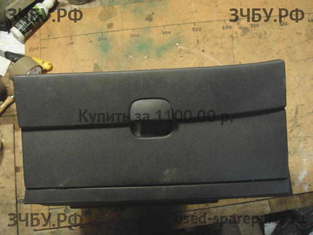 Nissan Qashqai (J10) Бардачок