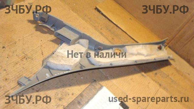 Nissan Pathfinder 2 (R51) Накладка стойки передней правой