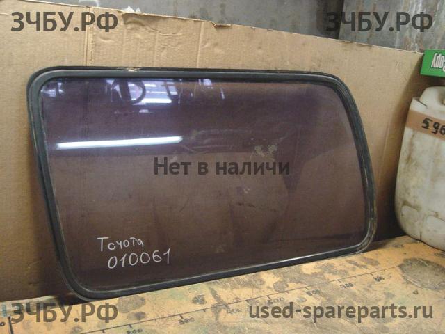 Toyota Land Cruiser 80 Стекло заднее