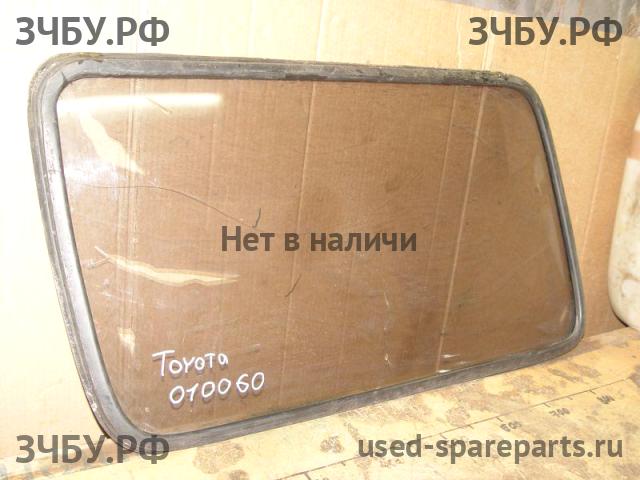 Toyota Land Cruiser 80 Стекло заднее