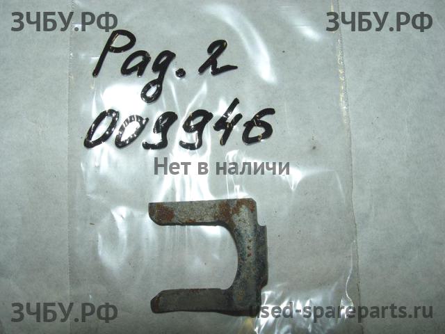 Mitsubishi Pajero/Montero 2 Кронштейн