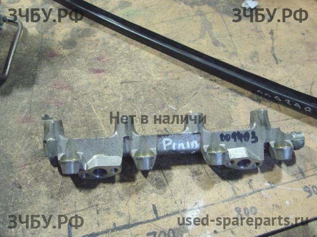 Mitsubishi Pajero Pinin (H60) Рейка топливная (рампа)