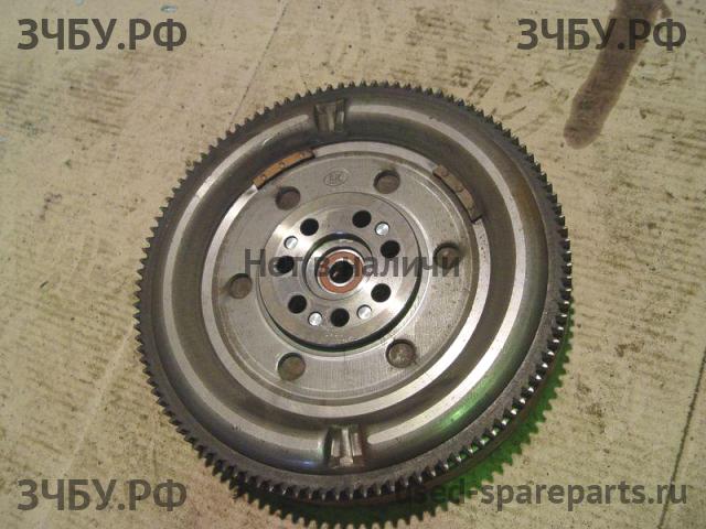 Mitsubishi Pajero Pinin (H60) Маховик