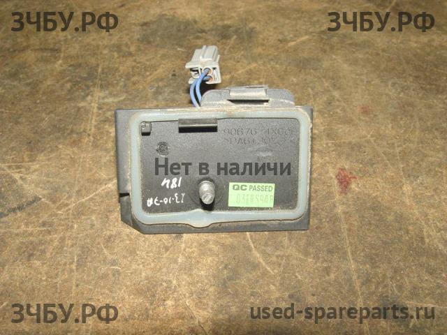 Nissan Pathfinder 2 (R51) Кнопка открывания багажника